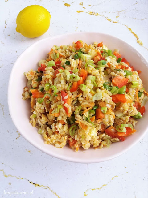 Sa Atka Z Kurczakiem I Kasz Bulgur Chicken And Bulgur Salad