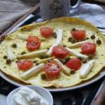 Śniadanie – omlet ze szparagami i pomidorkami koktailowymi