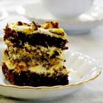 Ciasto czekoladowe z masą budyniową i orzechami