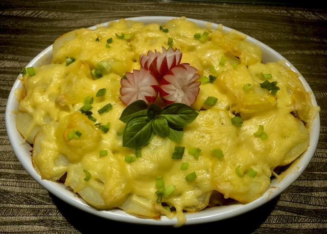 ZAPIEKANKA ZIEMNIACZANA Z MIĘSEM MIELONYM