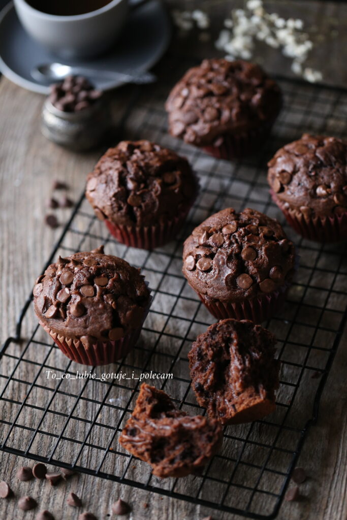 Muffinki czekoladowe (bez użycia miksera).