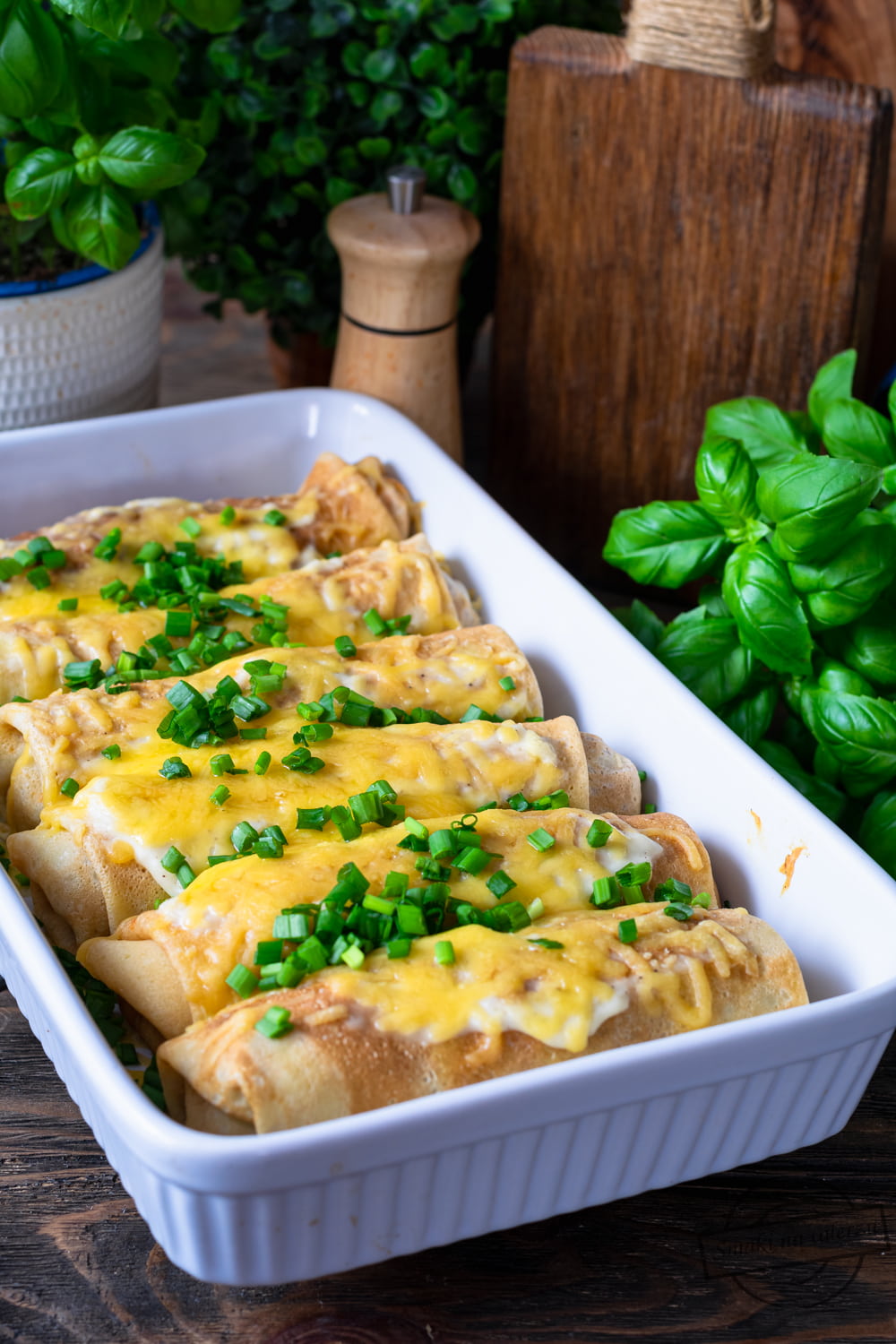 Naleśniki z mięsem mielonym zapiekane pod beszamelem