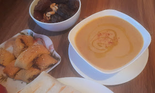 Bessara – marokańska kremowa zupa z suszonego bobu