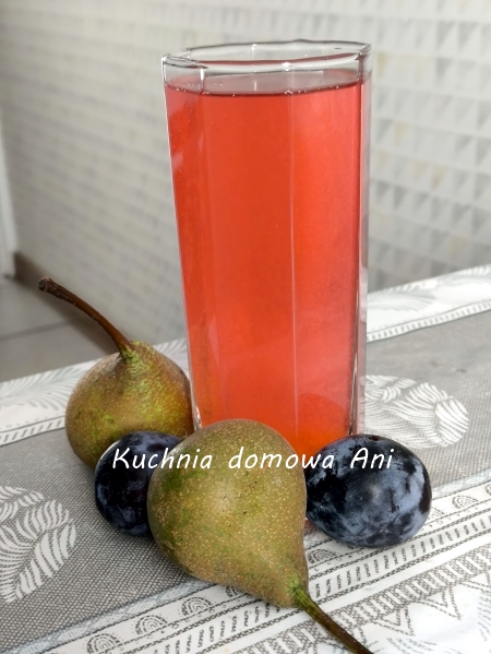 Kompot gruszkowo-śliwkowy
