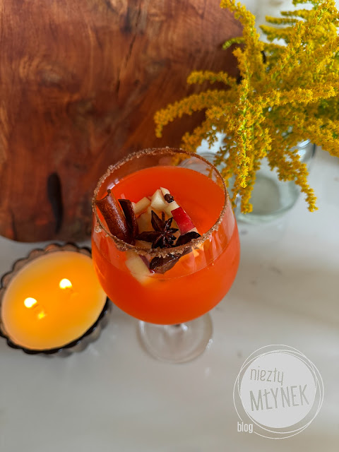 Jesienny Aperol Spritz – jesienne kostki