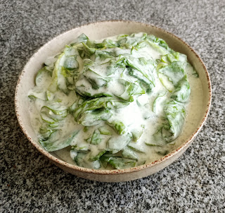 Sałata ze śmietaną