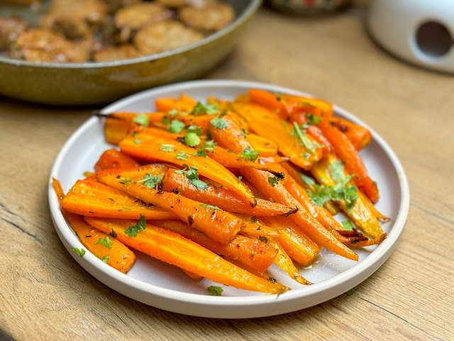 Marchewka pieczona w miodzie i czosnku