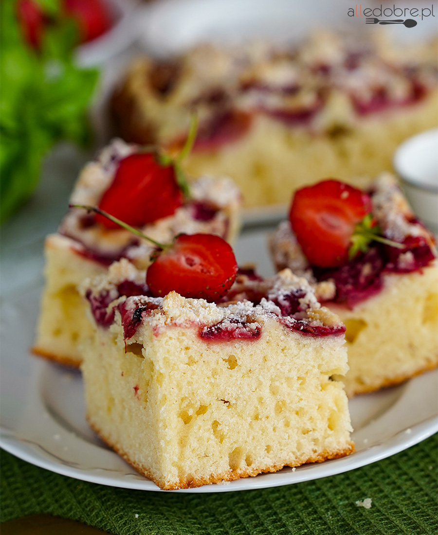 Szybkie ciasto z truskawkami
