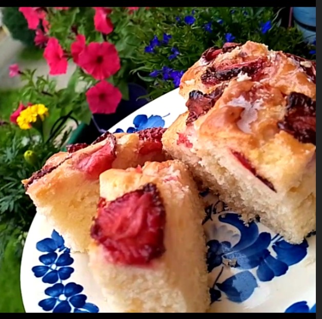 „leniwe”drożdżowe z truskawkami z airfryer…