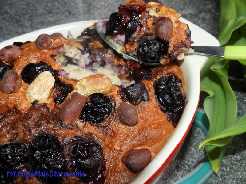 Pieczona owsianka z borówkami