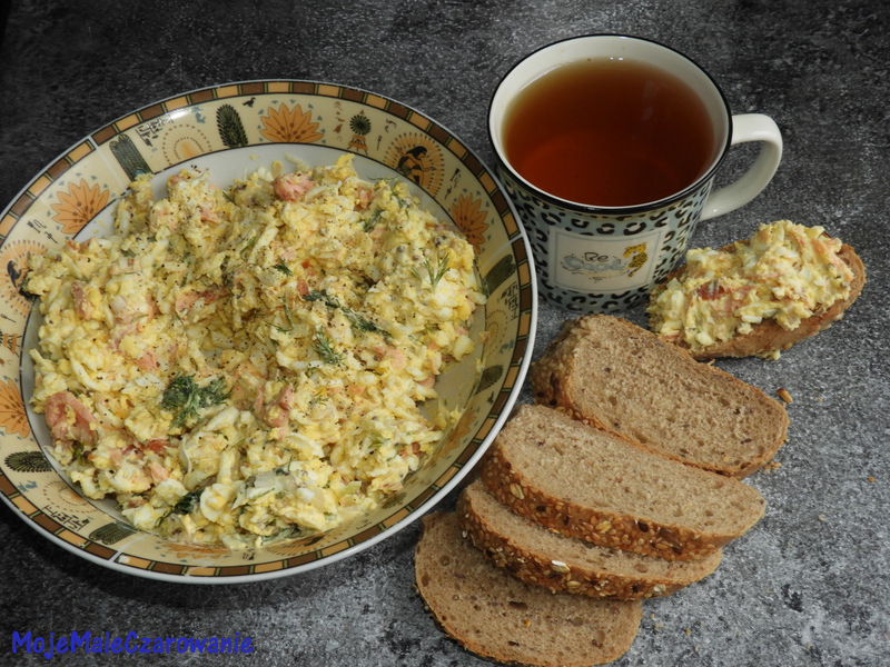 Pasta jajeczno – łososiowa
