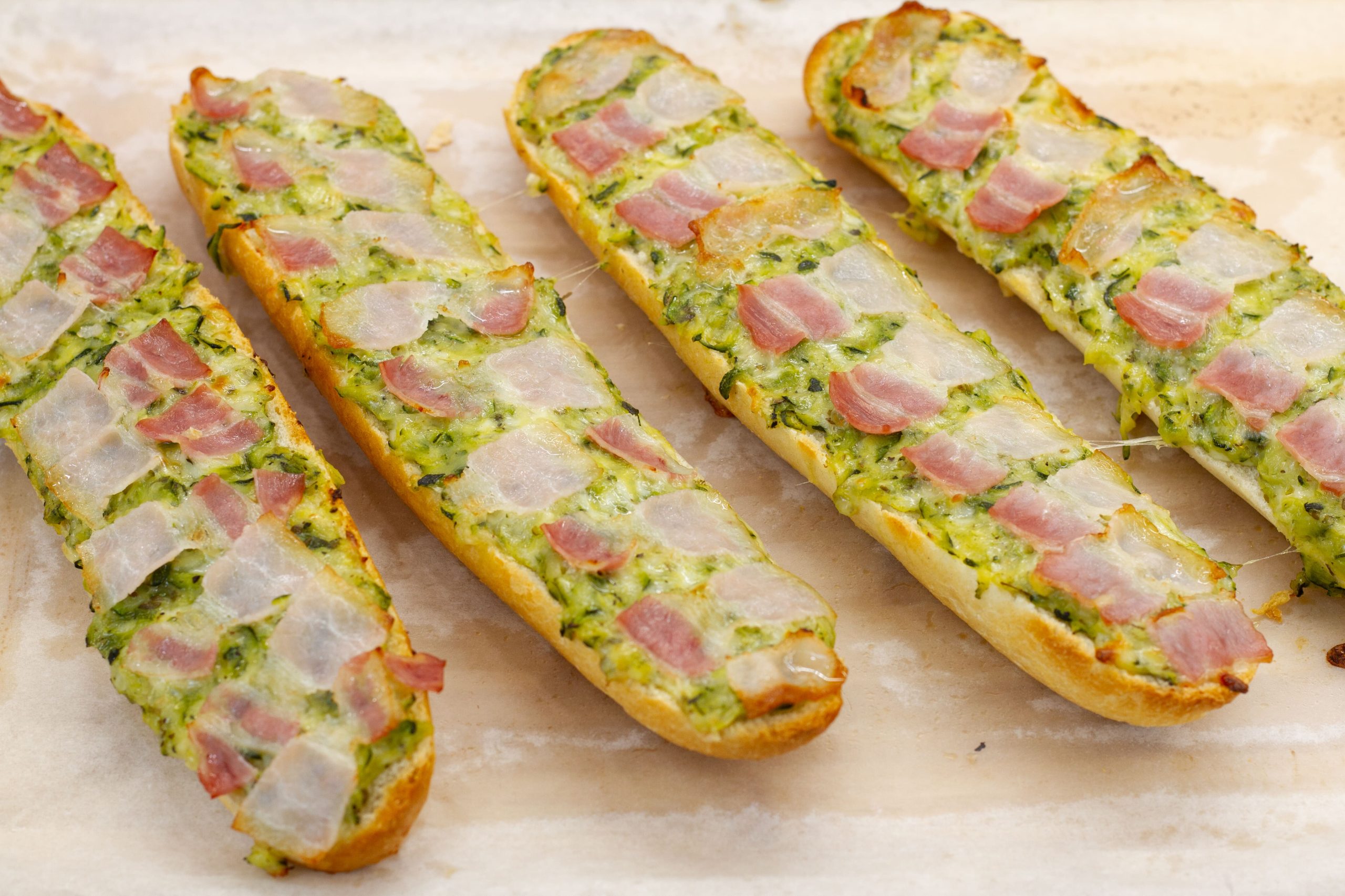 Zapiekanki z cukinią i boczkiem