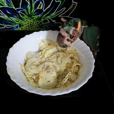 Surówka z cukinii z makiem