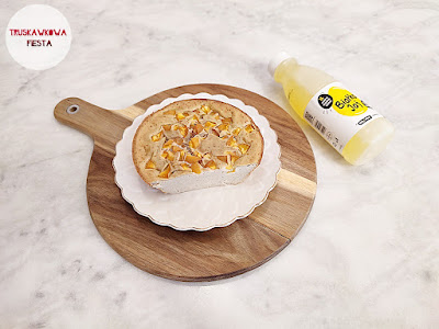 Wysokobiałkowy tofurnik z bananem i morelami