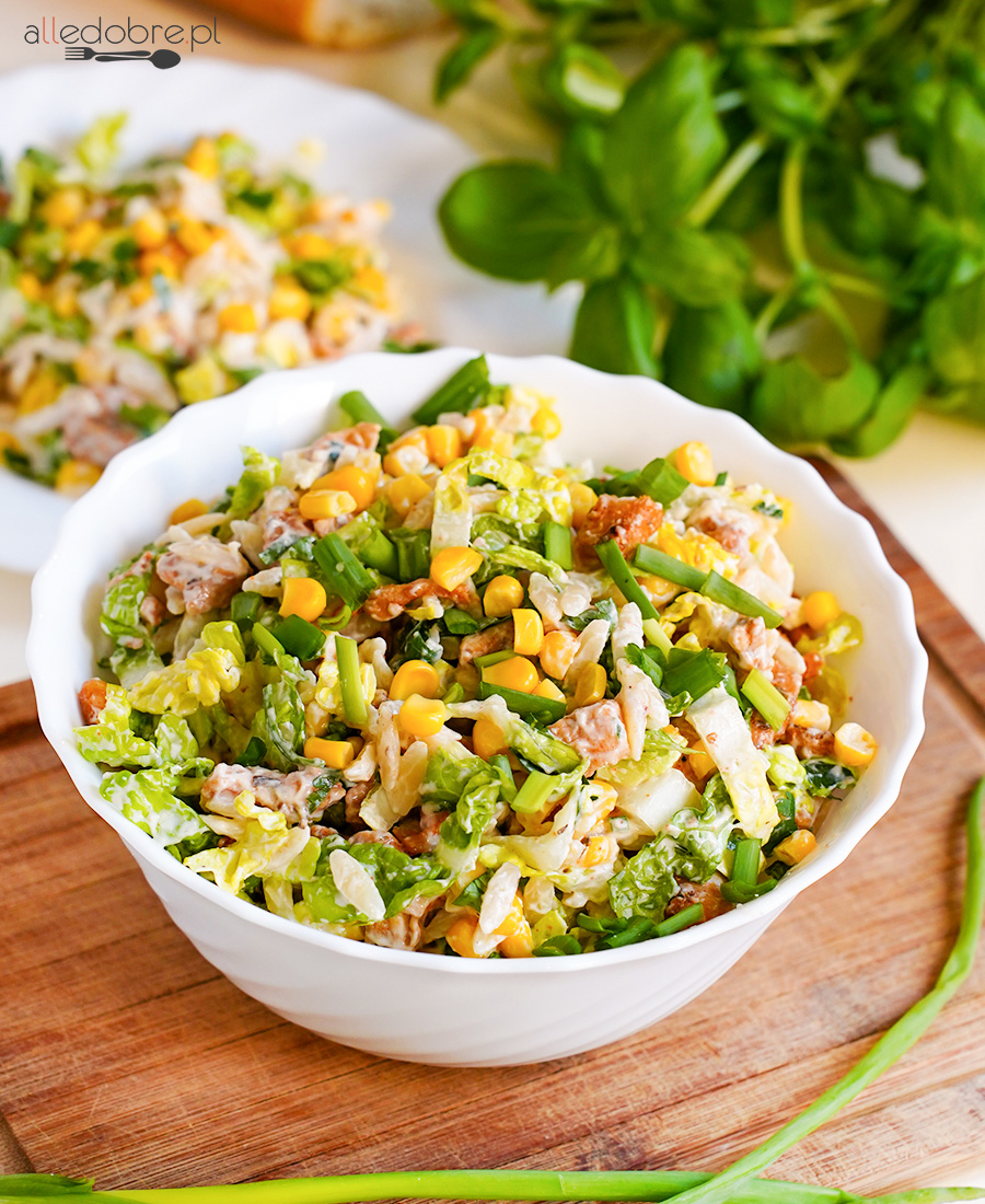 Sałatka z kurczakiem i makaronem orzo