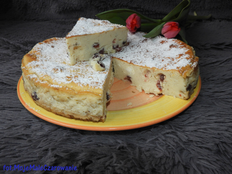 Sernik z żurawiną