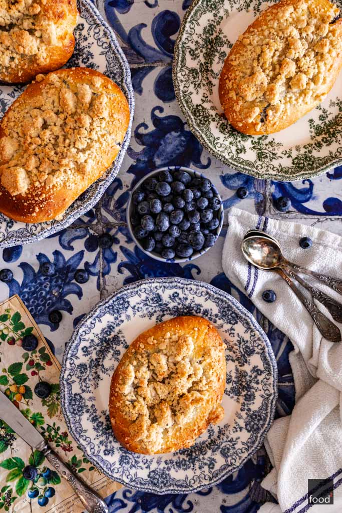 Jagodzianki z kruszonką na cieście drożdżowym z tangzhong