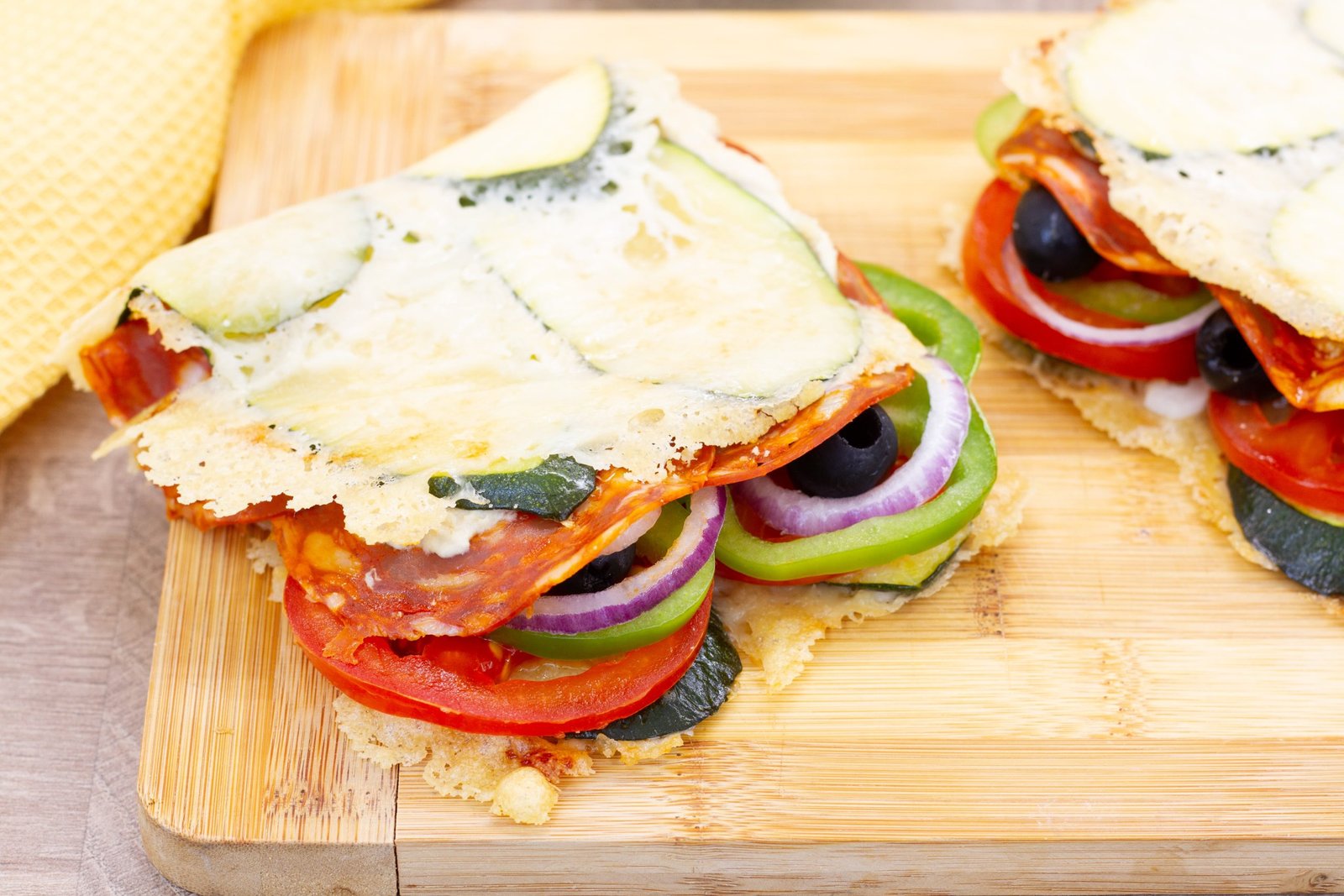 Kanapki z cukinii i parmezanu