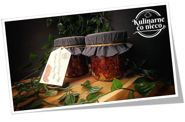 Pikantne Suszone Pomidory w Oleju Rzepakowym i Oliwą z Chili