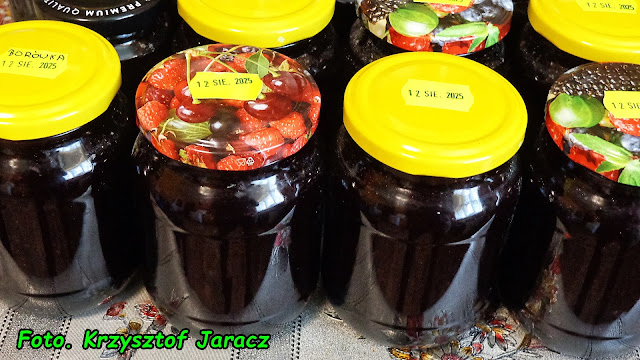 Sok z borówki leśnej doskonały przy biegunce.