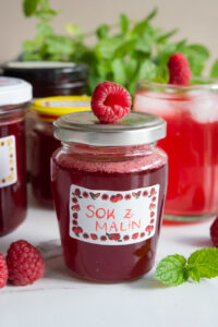 Sok z malin