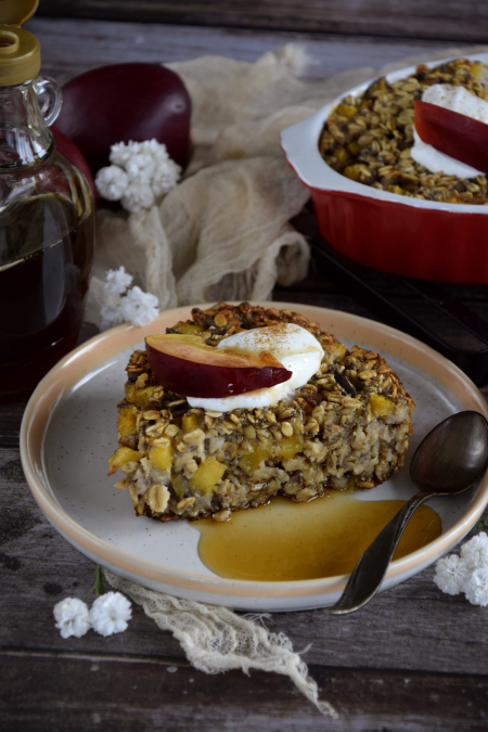 Pieczona owsianka z nektarynkami