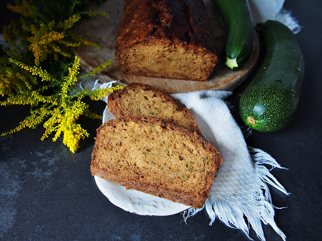 Najprostsze ciasto z cukinii – wilgotne, cytrynowe i zawsze się udaje!