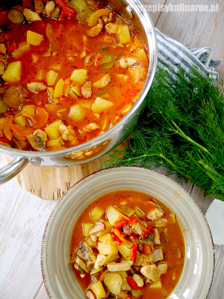 Aromatyczny kociołek cygański – idealny na rodzinny obiad