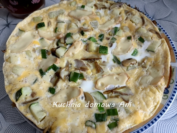 Omlet z leśnymi grzybami