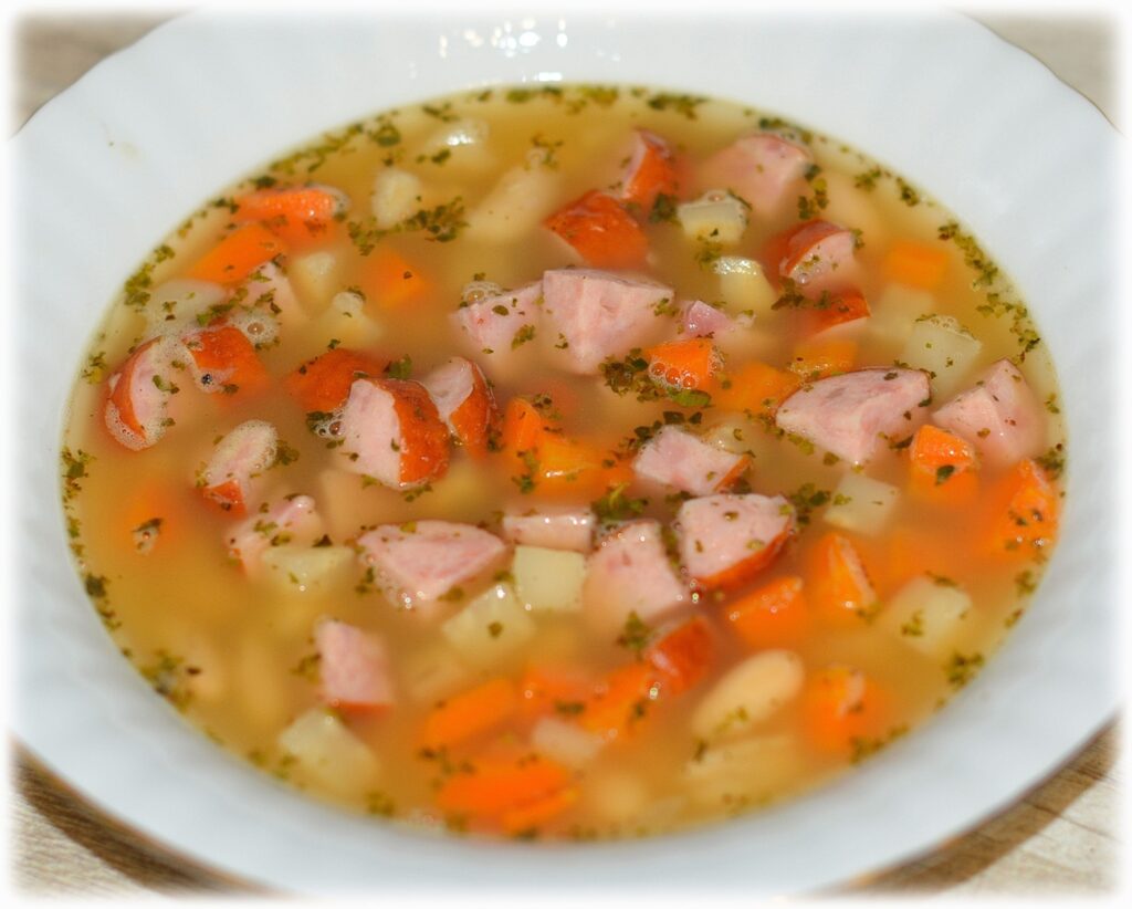 Zupa fasolowa z fasolą z puszki