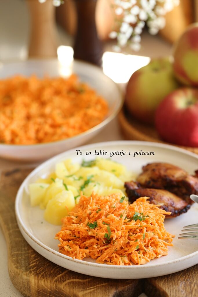 Surówka z marchewki i jabłka