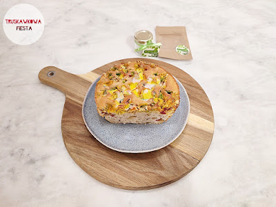 Ciasto bananowe z śliwką, gruszką i słodyczami bez cukru