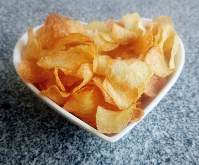 Domowe chipsy solone