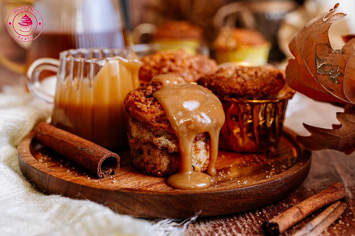 Proste muffinki cynamonki