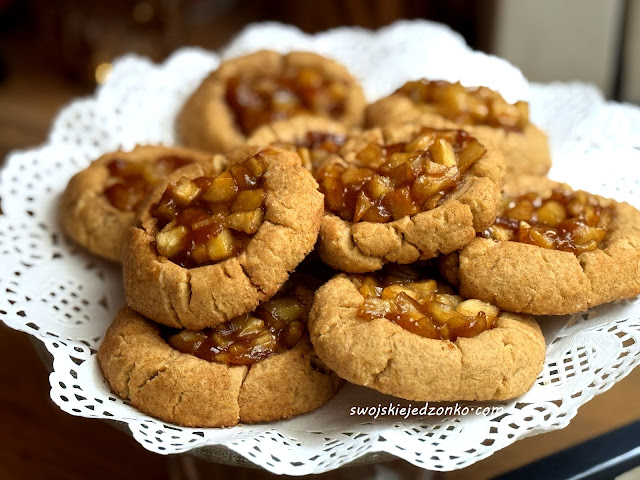 Ciasteczka cynamonowe z jabłkami