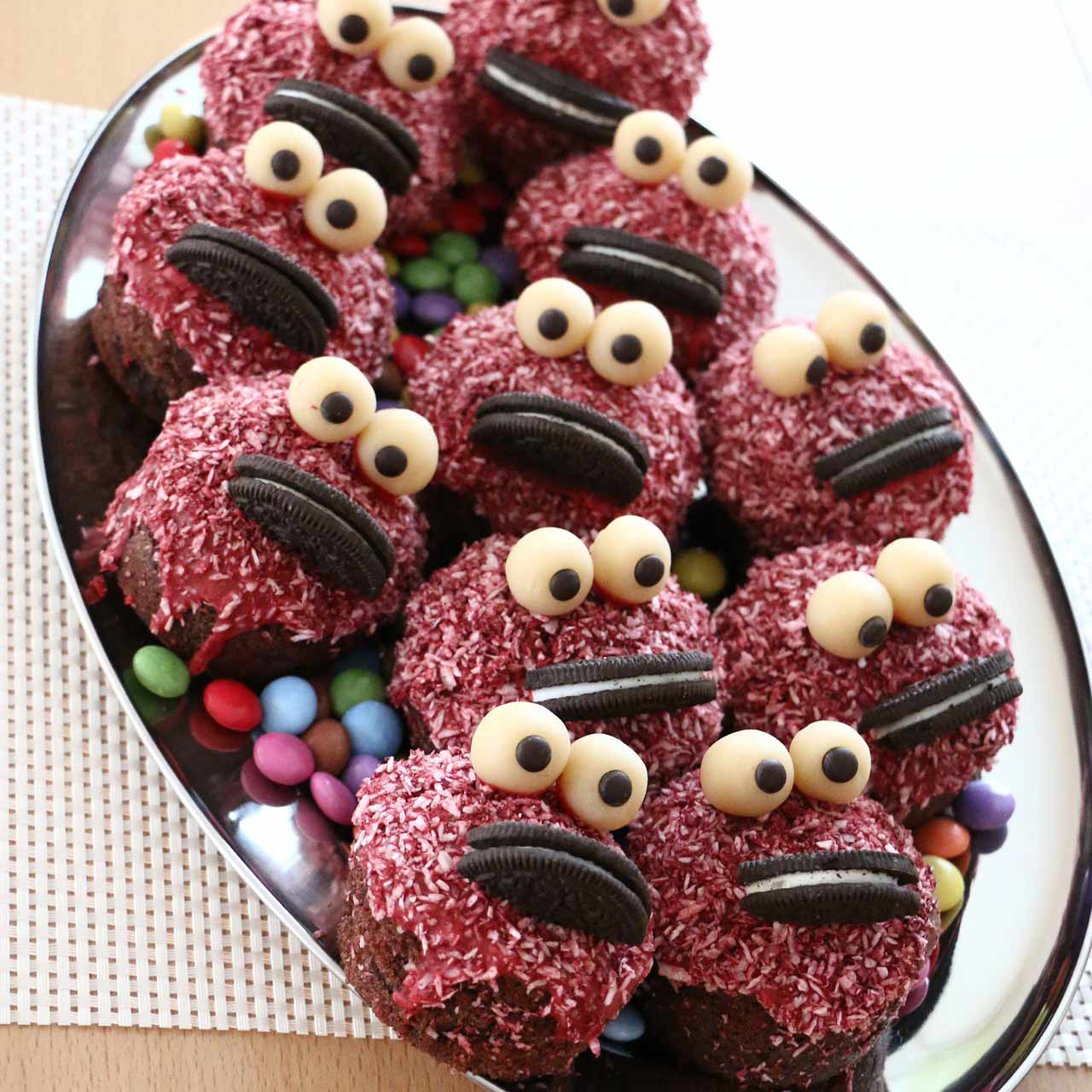 Babeczki na Halloween – czekoladowe potworki