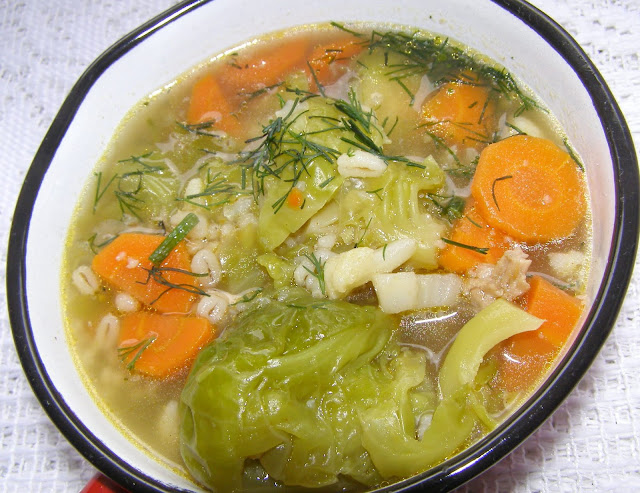 pyszny krupnik warzywny na szyi indyka…