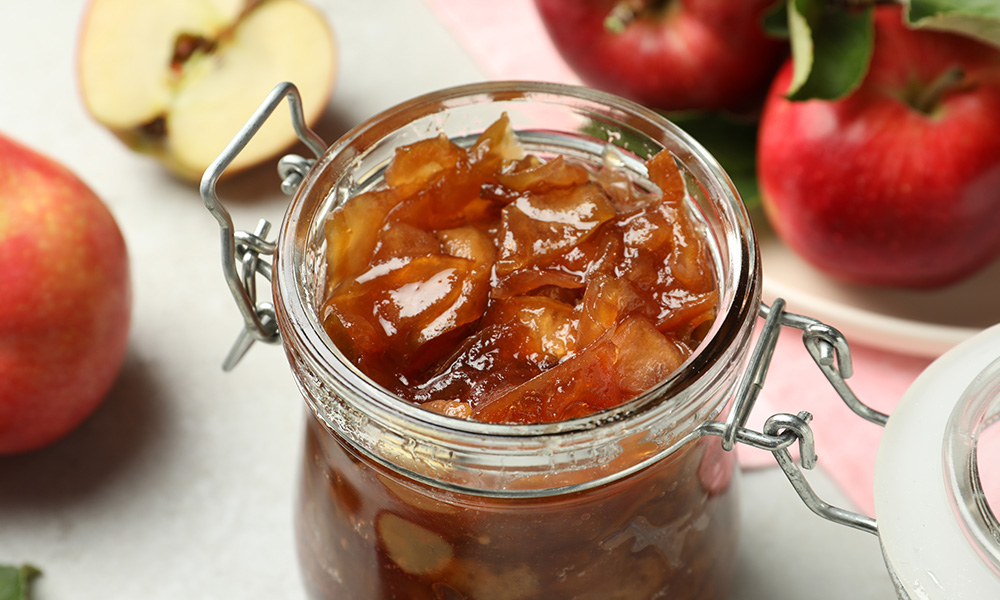 Domowe przetwory jesienne – dynia, jabłka, buraki