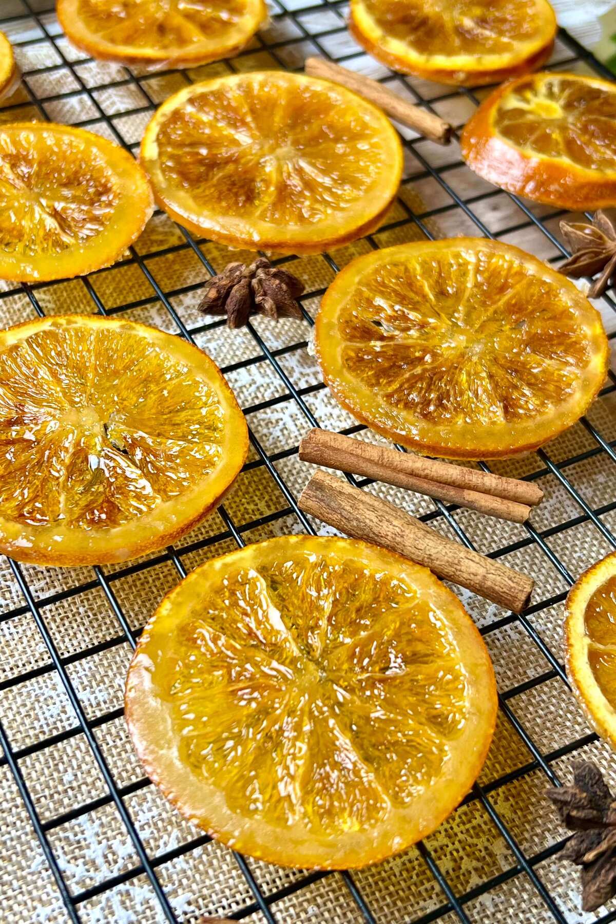 Kandyzowane plastry pomarańczy – domowy sposób na świąteczny dodatek