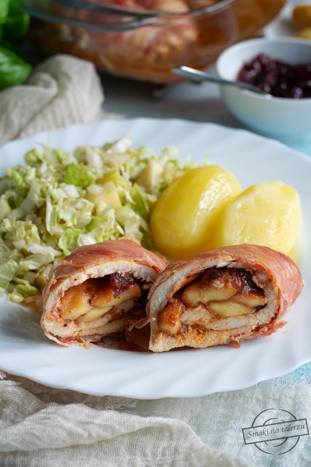 Drobiowe roladki z żurawiną i oscypkiem