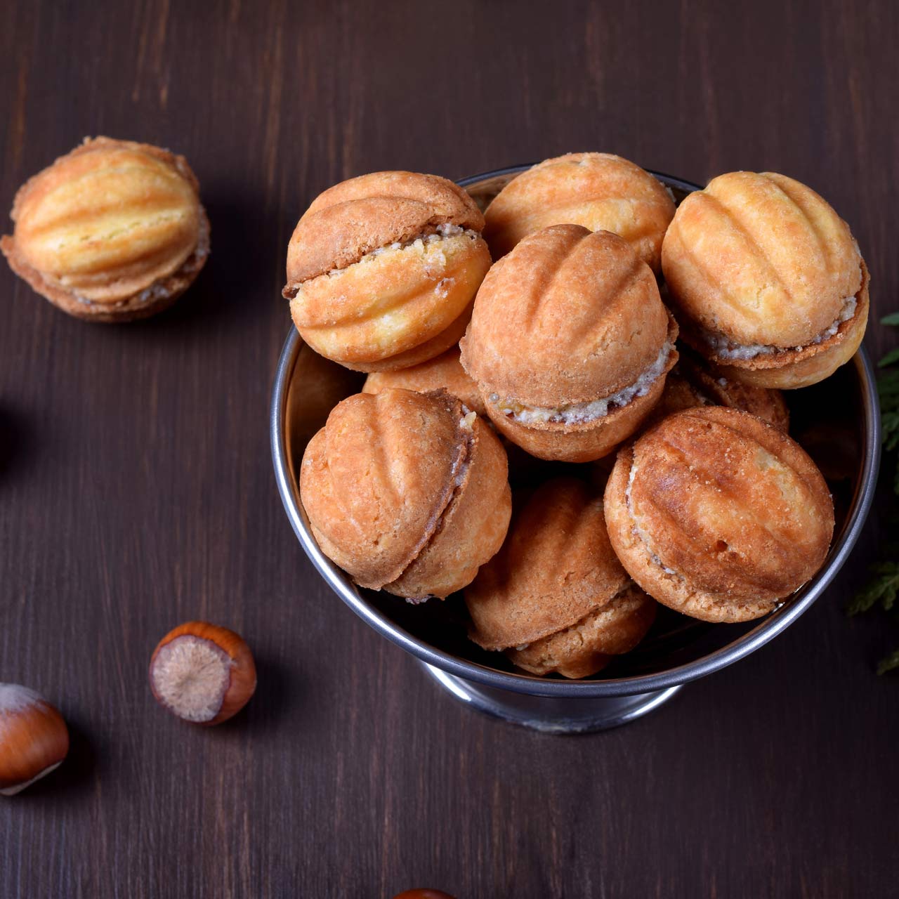 Orzeszki – kruche ciasteczka z kremem orzechowym