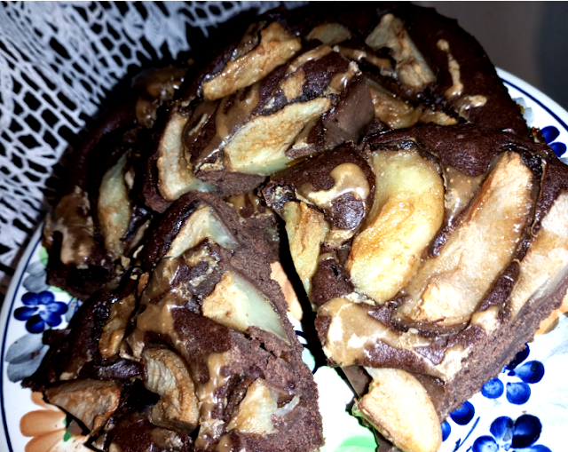 ciasto korzenne z gruszkami…