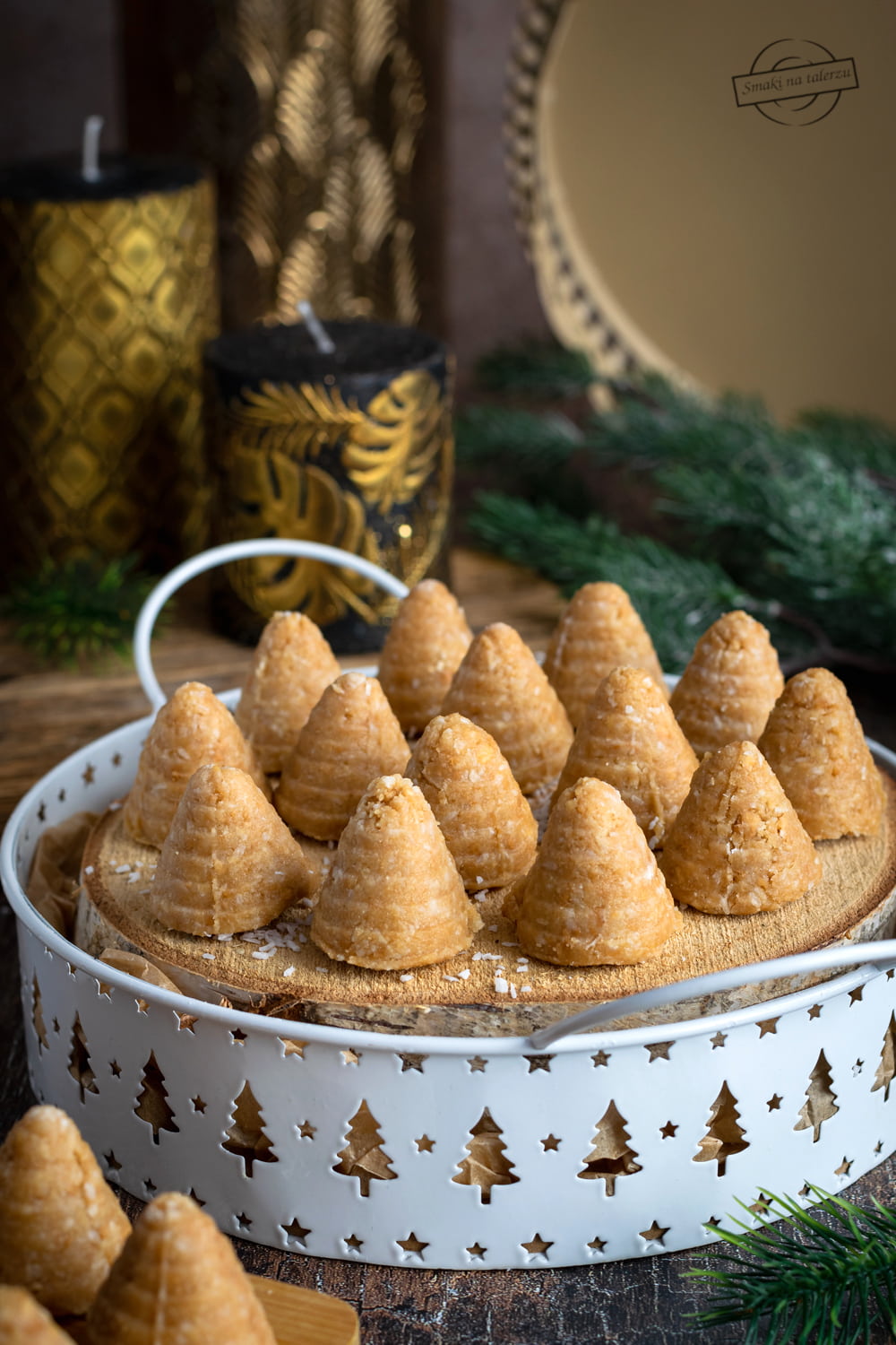 Ule z wiórkami kokosowymi i marcepanem