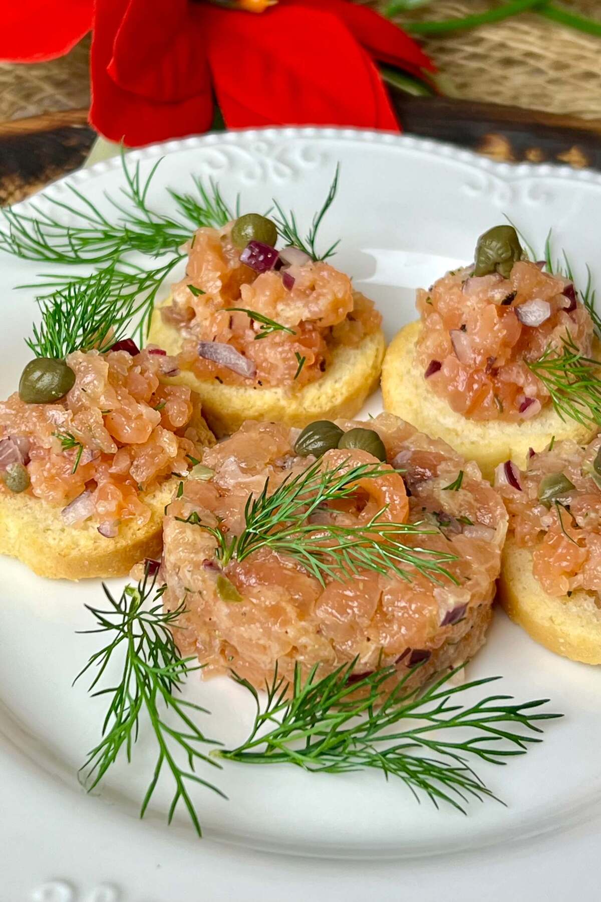 Tatar z łososia – elegancka przekąska na Sylwestra