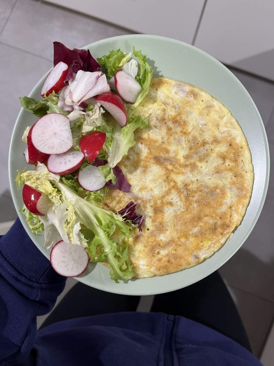 Wysokobiałkowy omlet z tuńczykiem. Także dla osób na diecie low fodmap.