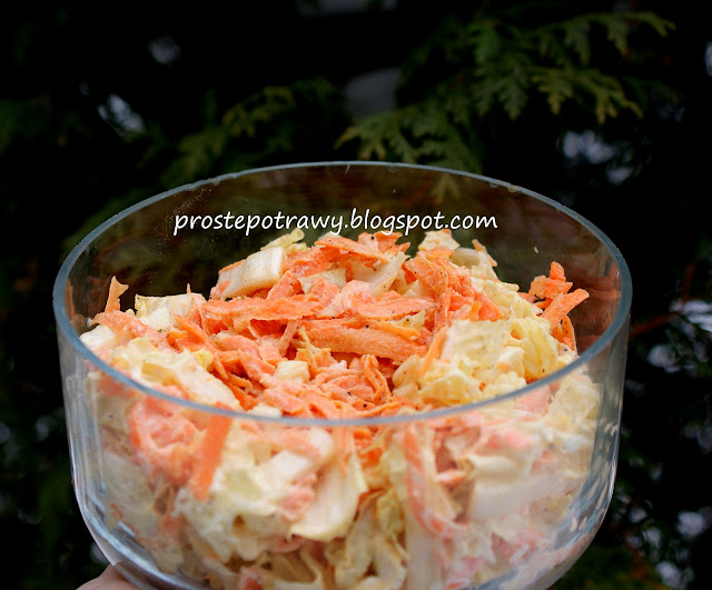 Prosta surówka do obiadu z marchewką