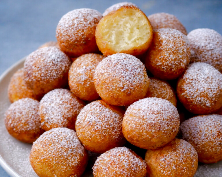 Mini pączki twarogowe