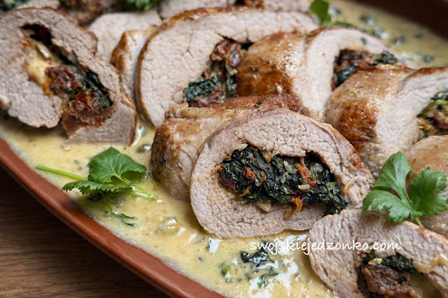 Polędwiczka faszerowana w obłędnym sosie z gorgonzolą