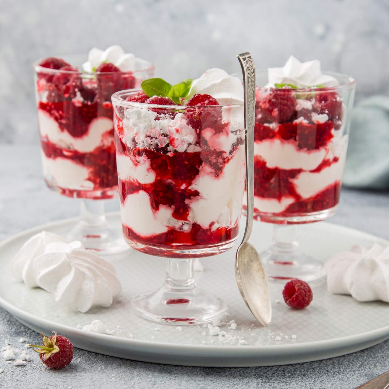 Eton Mess z malinami