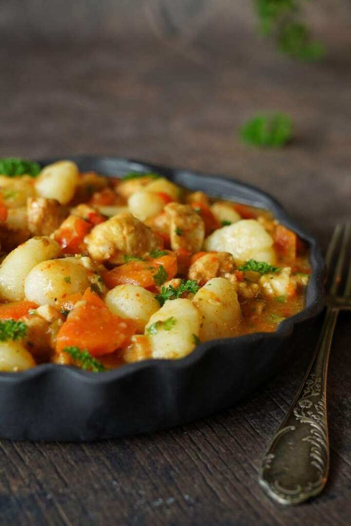 Potrawka z kurczaka z gniocchi